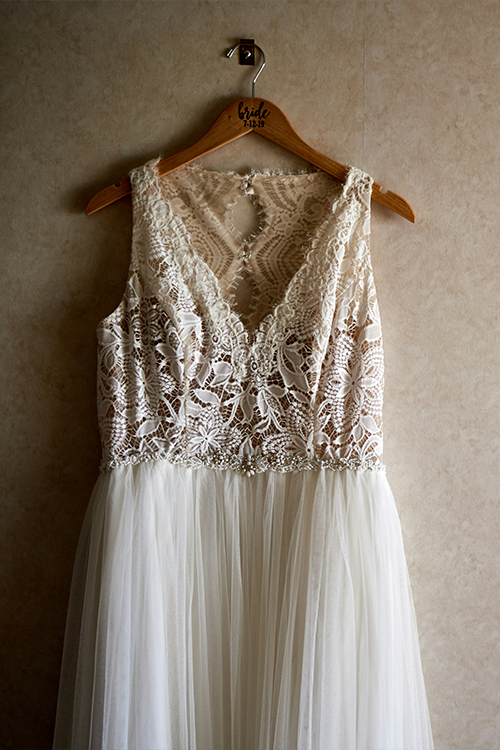 10 Expert Tips for Selling Your Wedding Dress Online (and Getting the Most for It)