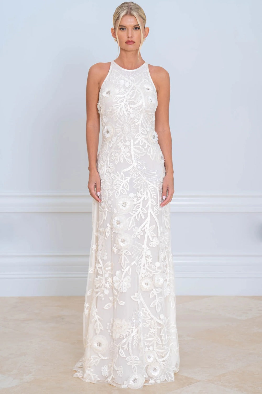 The Refined Elegance of Naeem Khan Sheath Gowns
