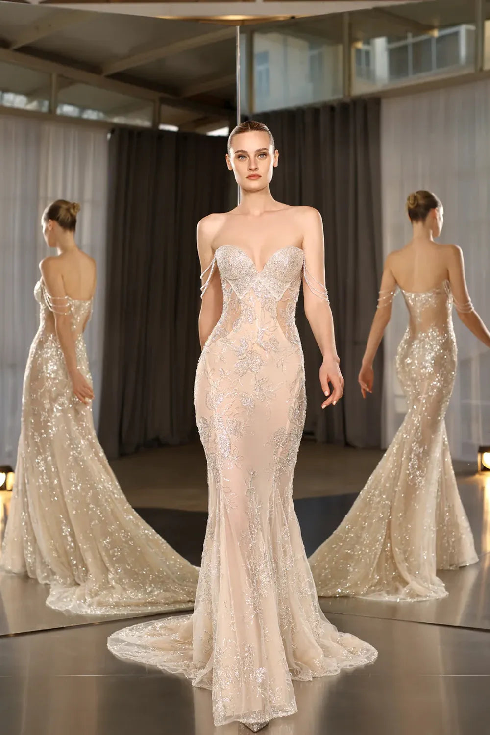 The Refined Sophistication of Jewel Neck Wedding Dresses