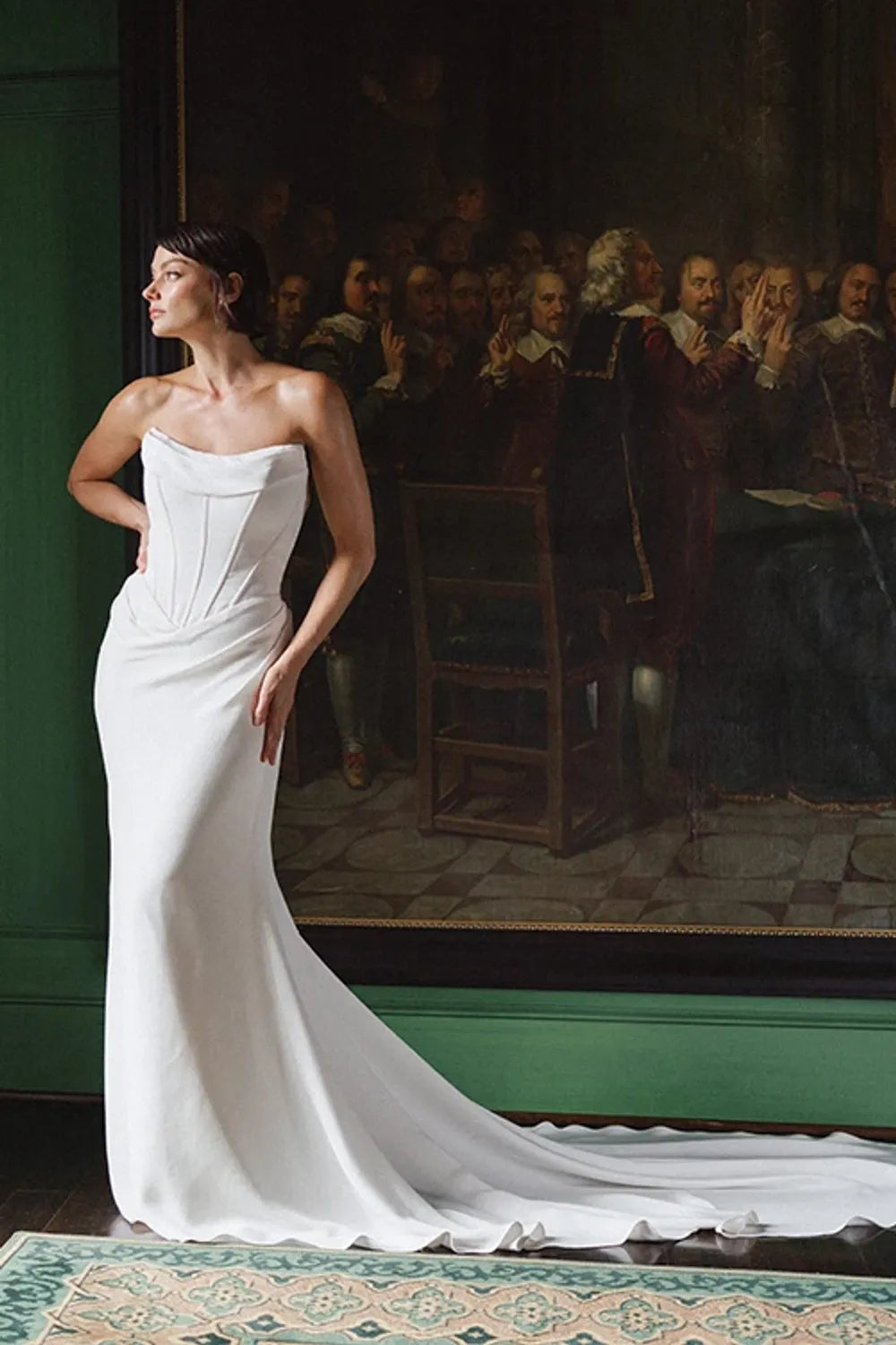 The Art of Effortless Elegance: Martina Liana Luxe's Sheath Masterpieces