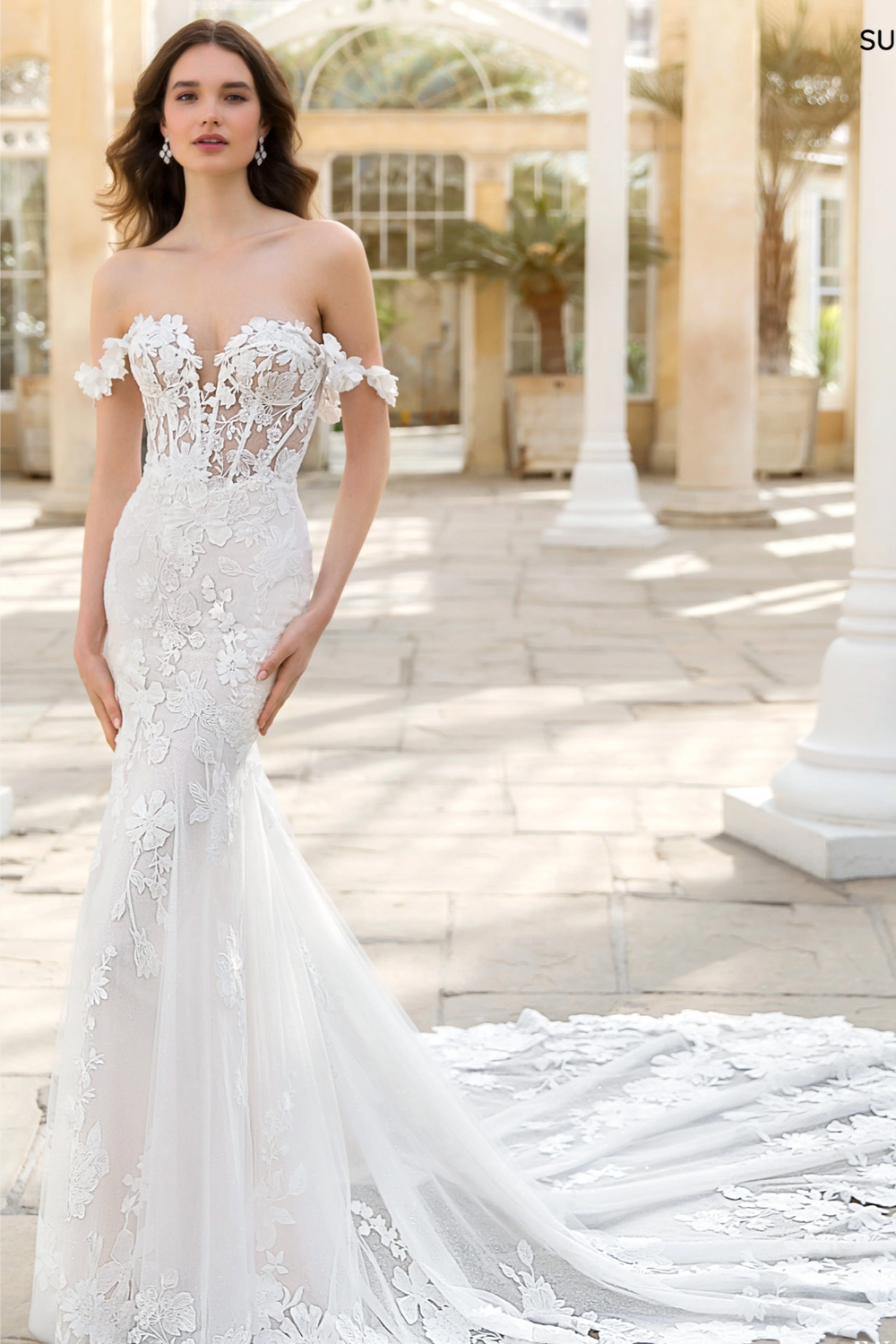 Effortless Elegance: Finding Your Perfect Beach Rehearsal Dinner Dress