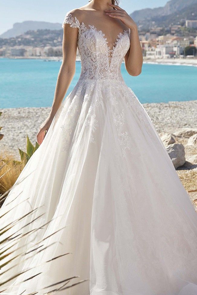 The Timeless Appeal of Vanilla Sposa's A-Line Mastery
