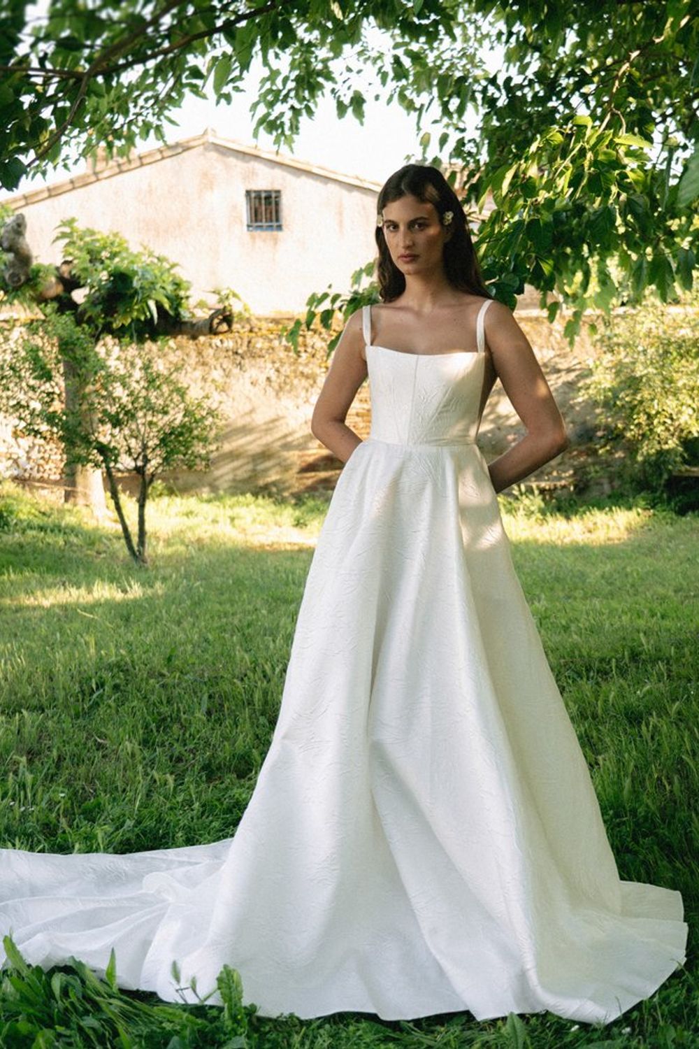 Florida Brides, You Don't Have to Leave Home: Finding Your Dream Gown Across the Sunshine State