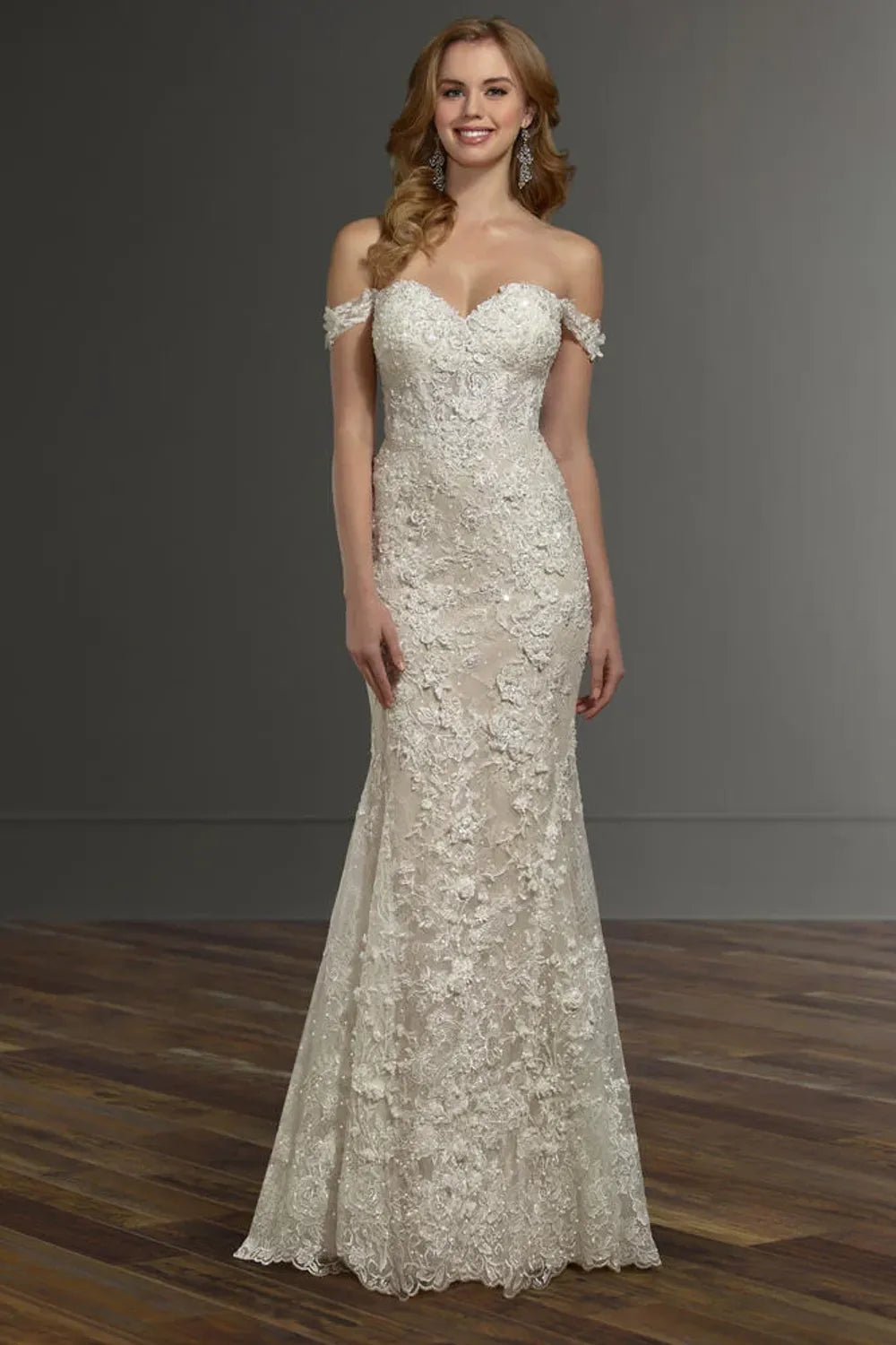 The Enchanting Allure of Beaded Wedding Veils: Where Tradition Meets Sparkle