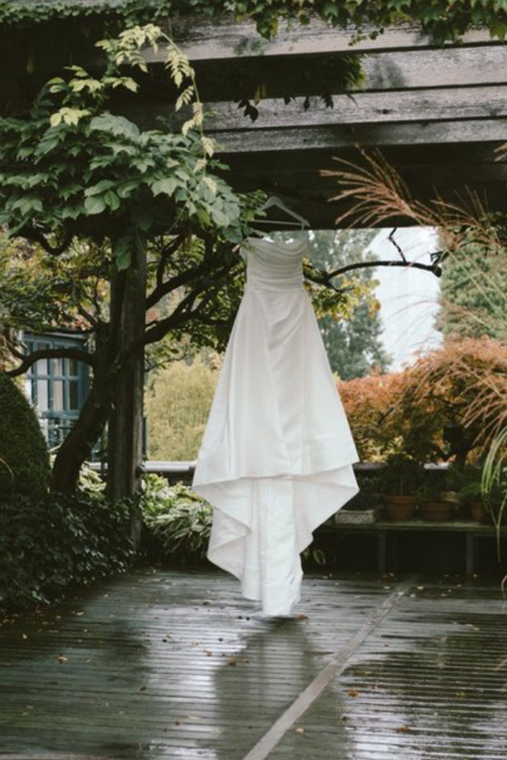 wedding dresses old fashioned Cheap Off the Shoulder Mermaid Wedding Dresses Vintage Lace Bridal  Gown,MW492 main image 0