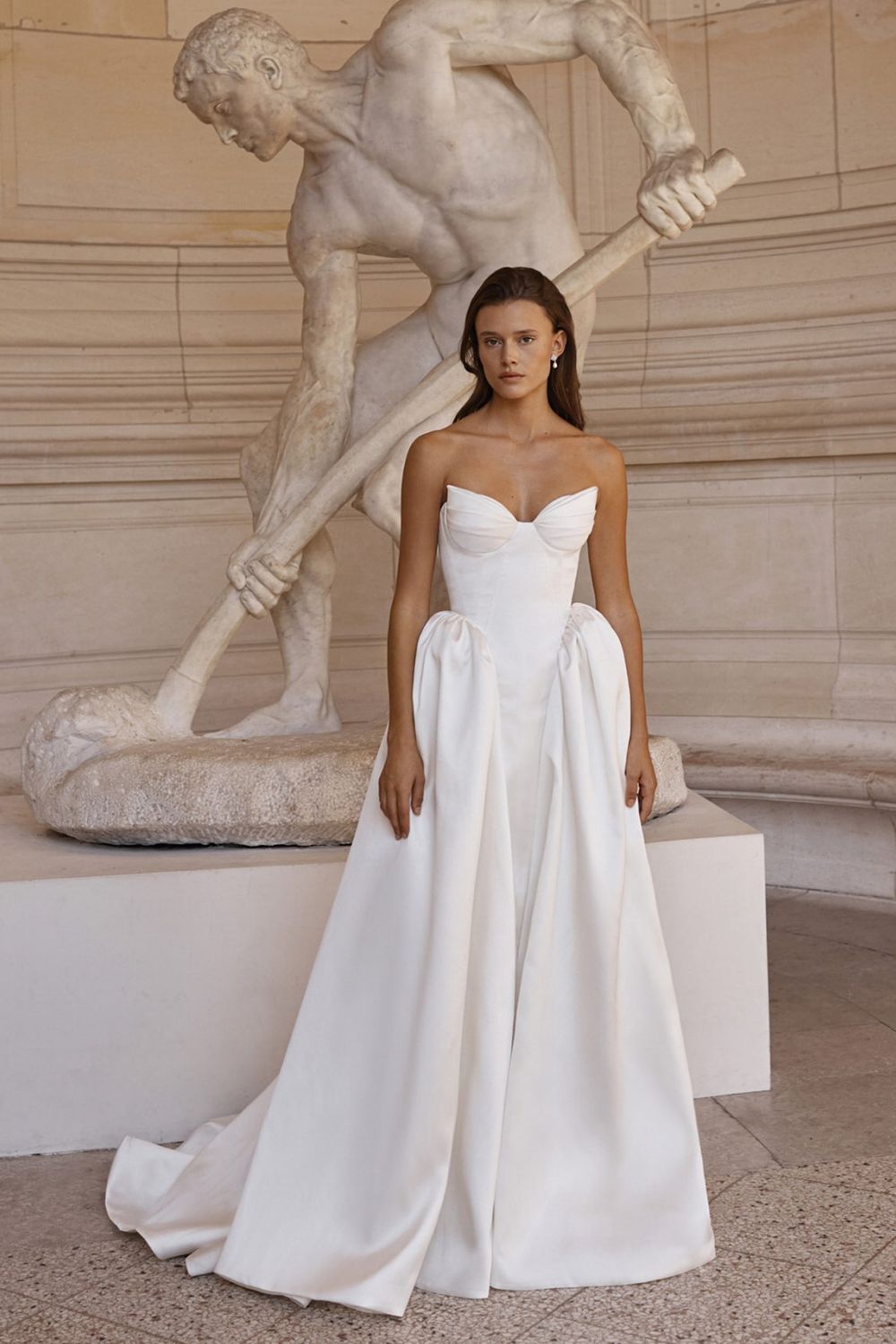 Alon Livne's Architectural Romance: Luxury Bridal Design Within Reach