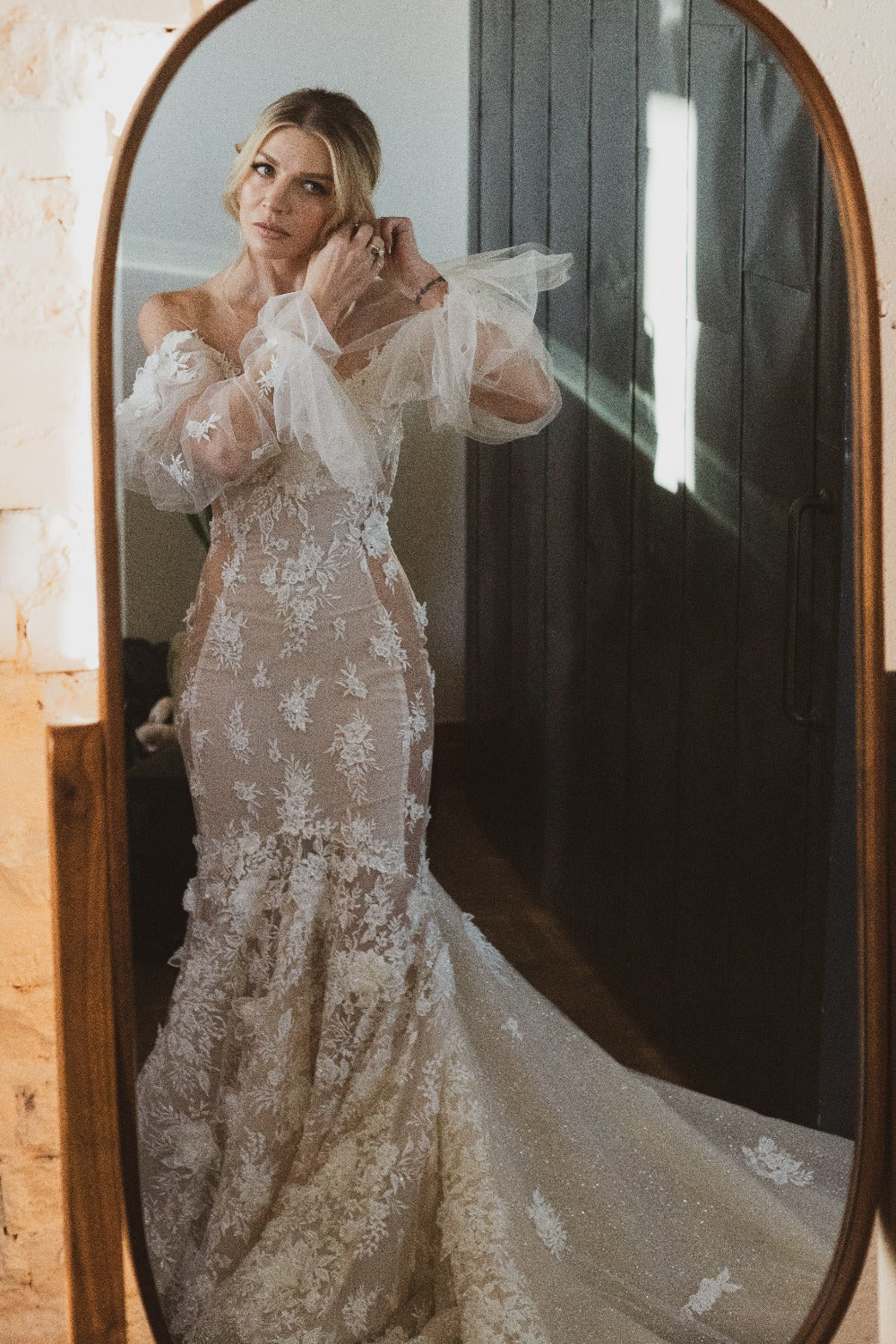 The Timeless Appeal of Long Wedding Dresses: Finding Your Perfect Flowing Gown