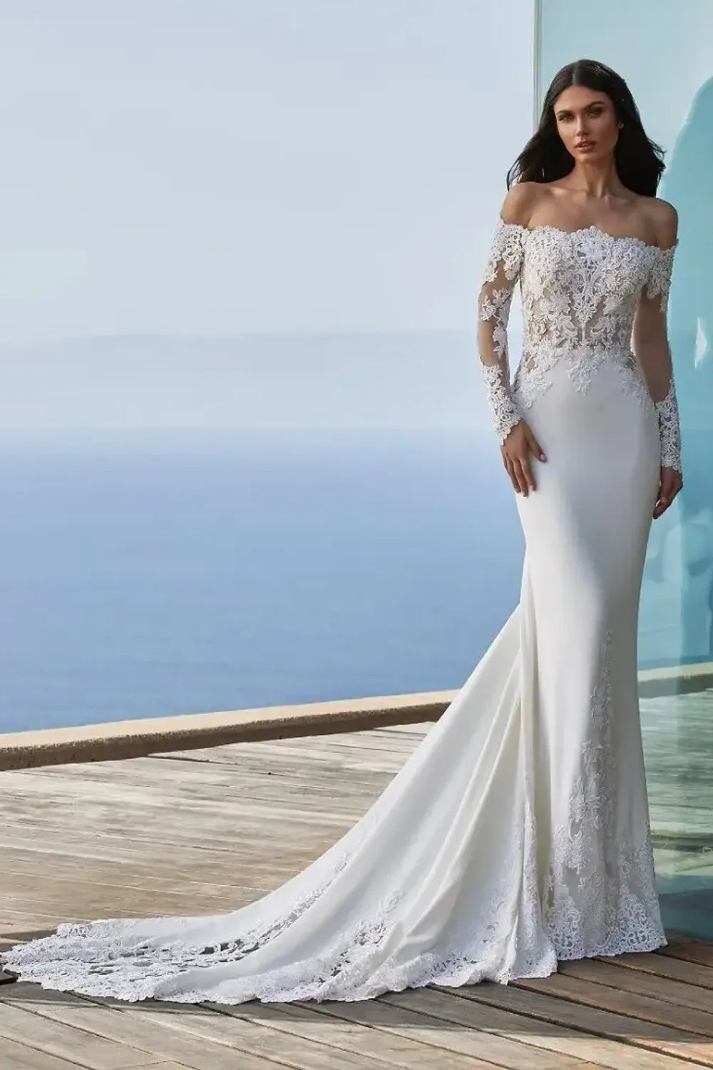 The Timeless Elegance of Pronovias: Spanish Couture for the Modern Bride