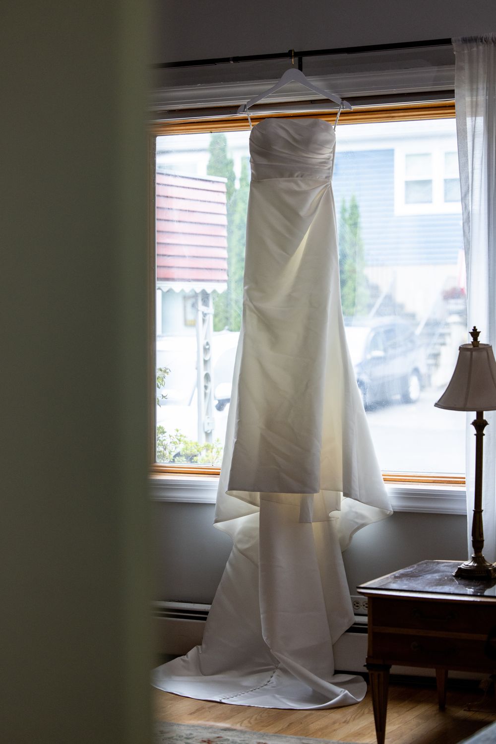 The Understated Bride: Why For Love's Sheath Gown Is a Study in Modern Elegance
