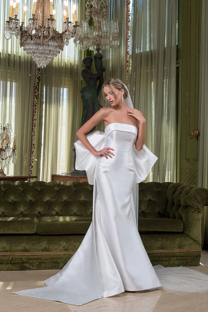 The Kleinfeld Again Guide to Wedding Gown Neck Styles
