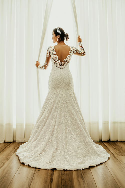 Wedding Dress Timeline: When to Buy, Alter, and Preserve