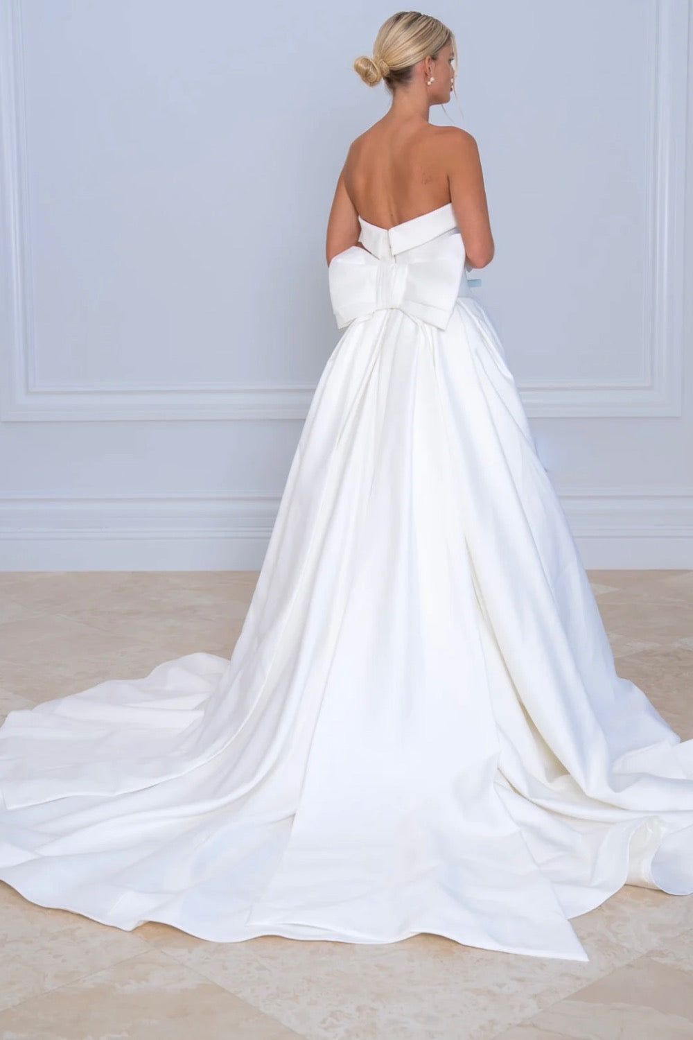 Viktor & Rolf-Voluminous Strapless Gown-1