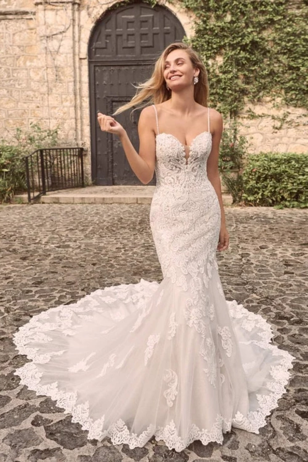 Maggie Sottero-FIONAXS-NOSLV-0