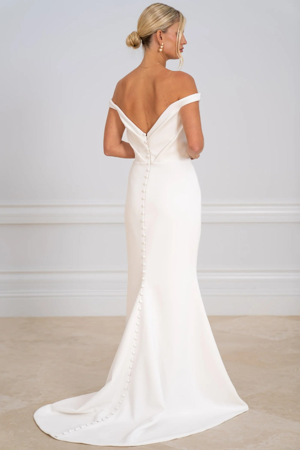 Romona Keveza-RK2203-1