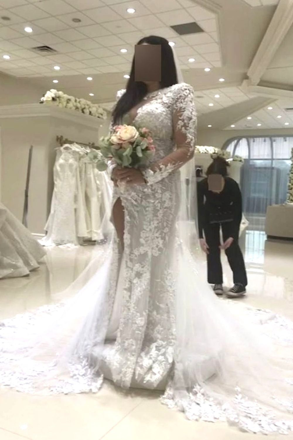 stephen yearick long sleeve wedding dress Stephen Yearick Trunk Show: Where Glamour Meets Grandeur
