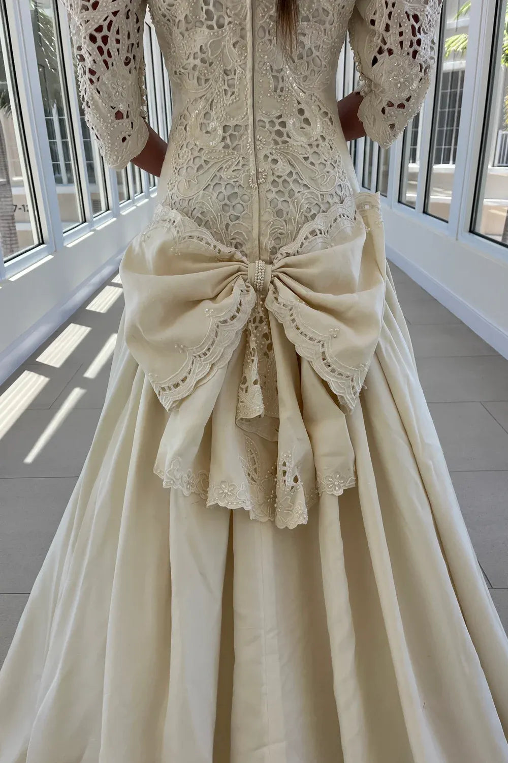 Eva Haynal Forsyth Custom with Veil and Headpiece 6