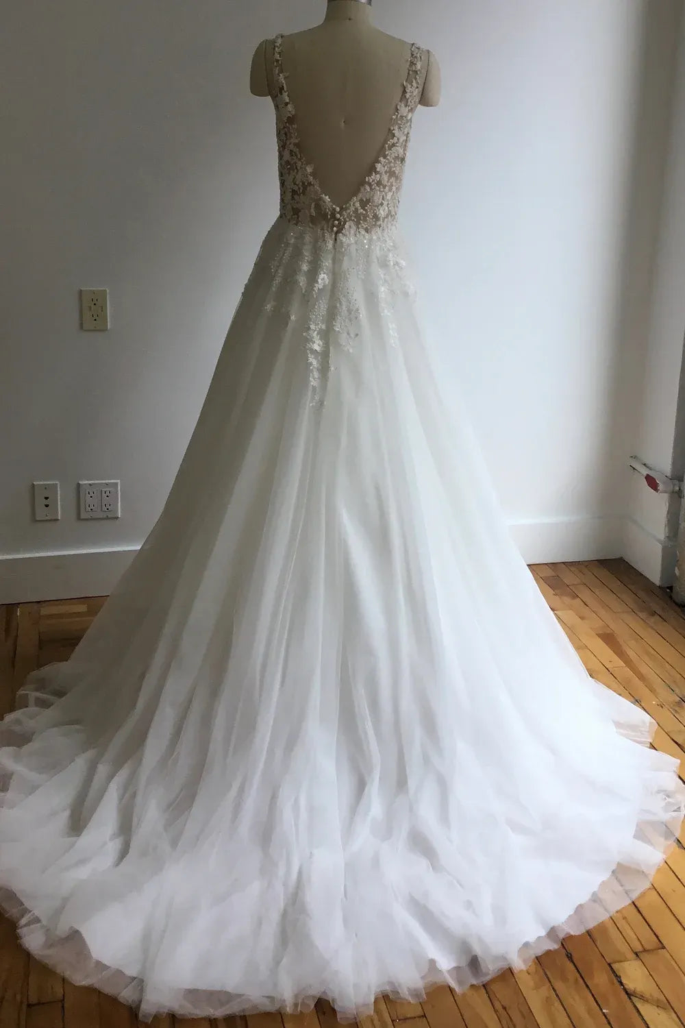 Pronovias TIANZI-DC-NOLINE 3
