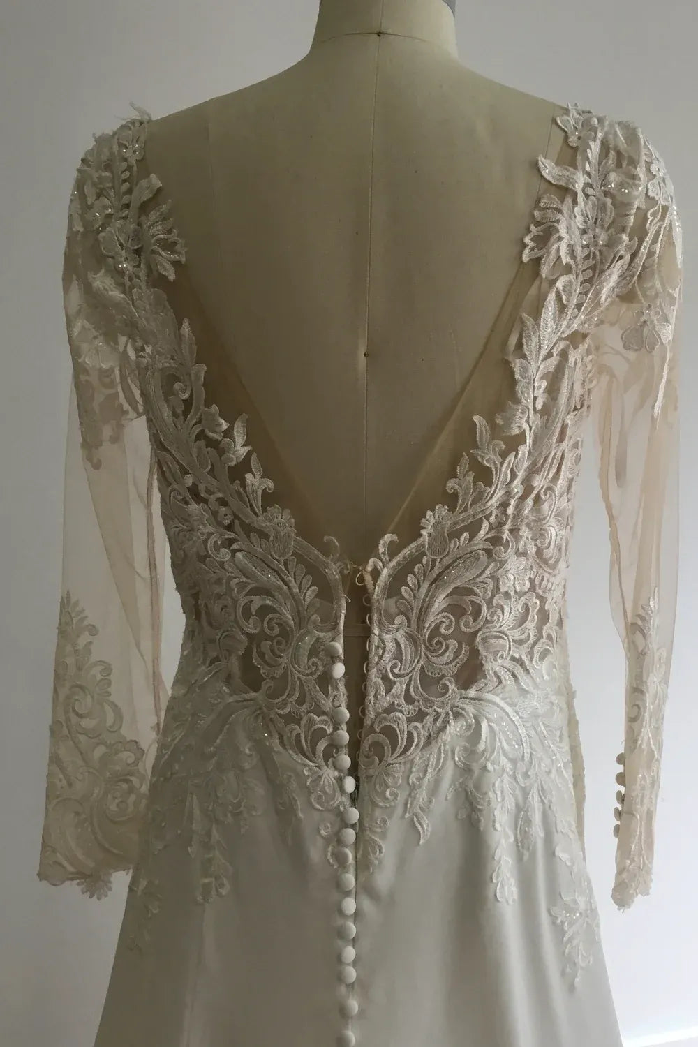 Pronovias YUSHAN-NOLINE 4