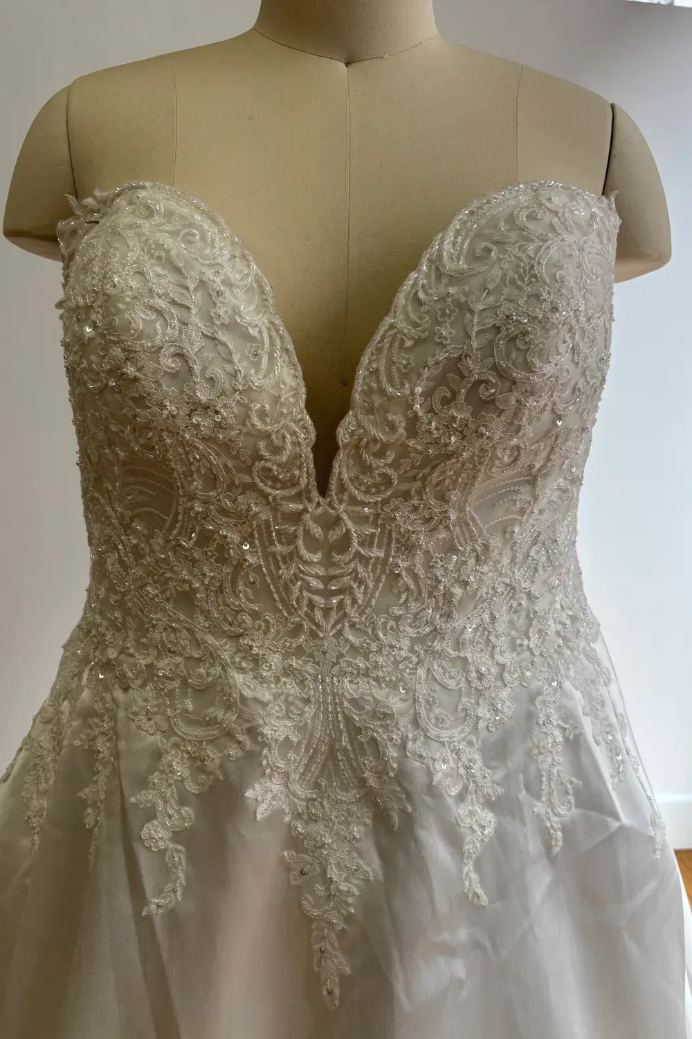 Maggie Sottero Ramira XS 1