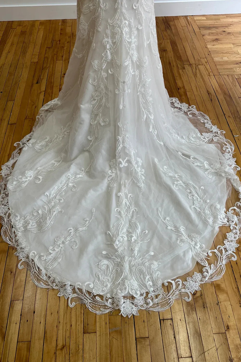 Maggie Sottero Viola-A01 4