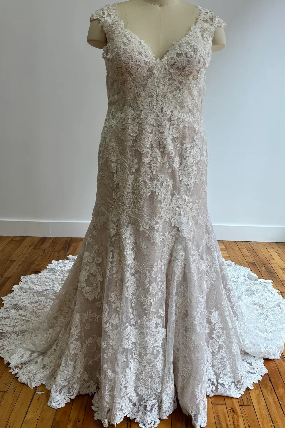 Maggie Sottero ChaunceyXS 0