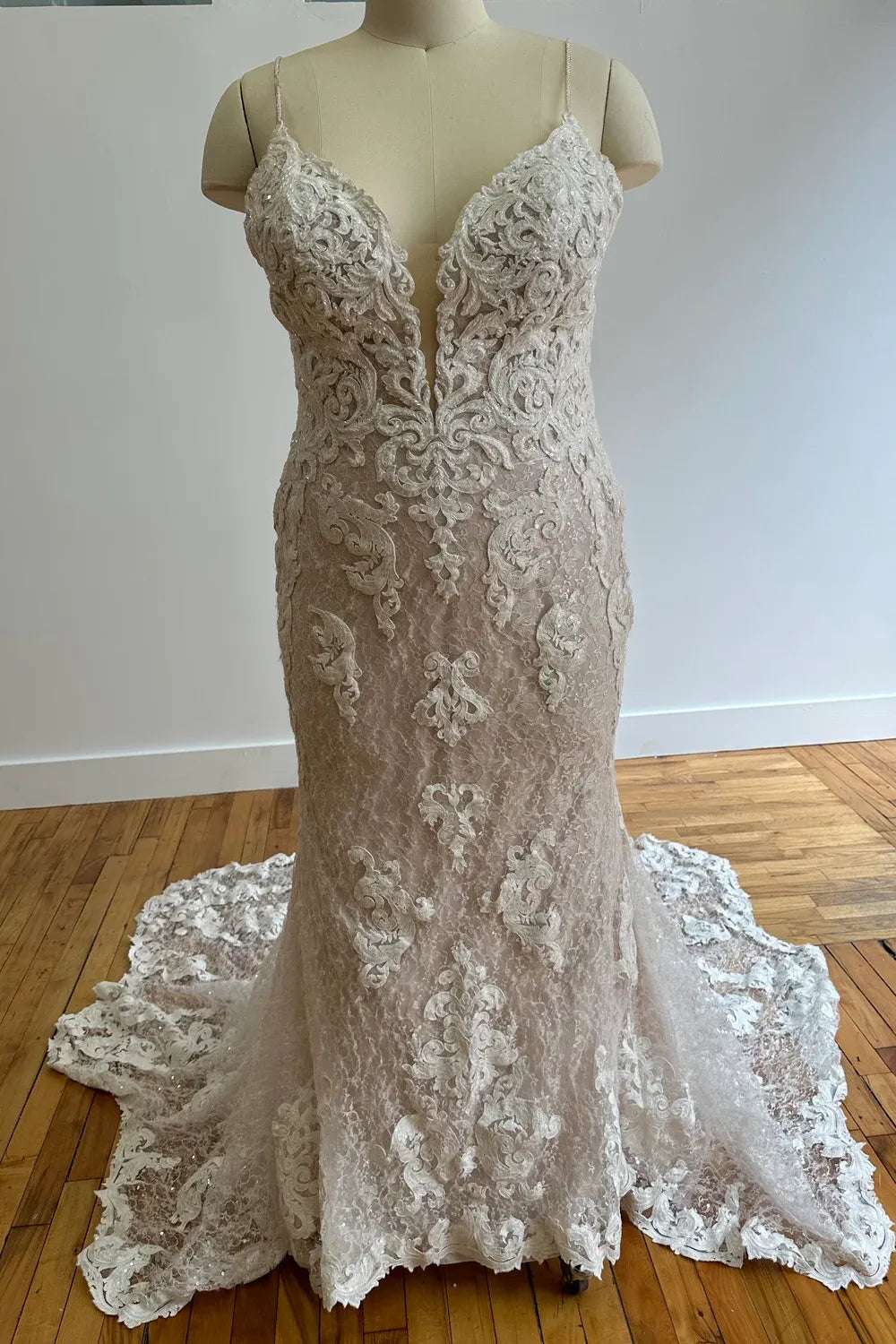Maggie Sottero TUSCANY ROYALE XS 0