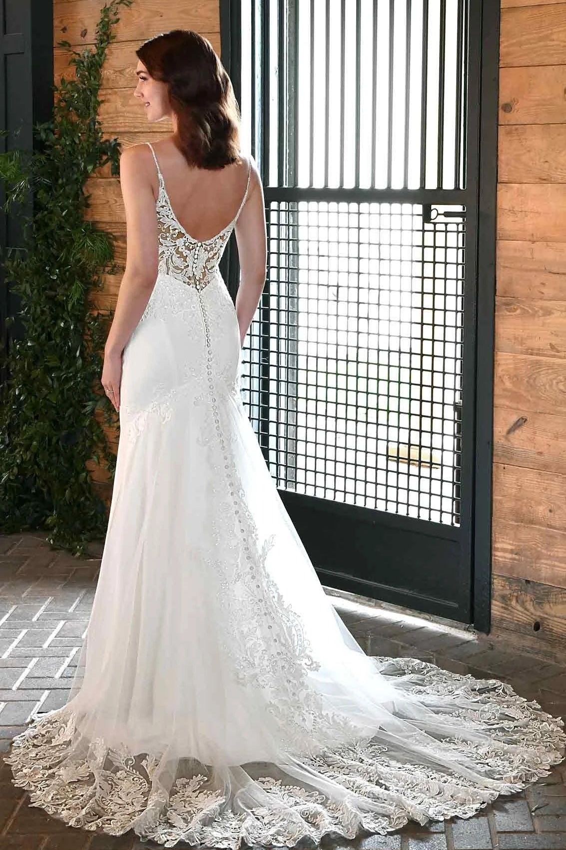 Essense of Australia D3339+ 1