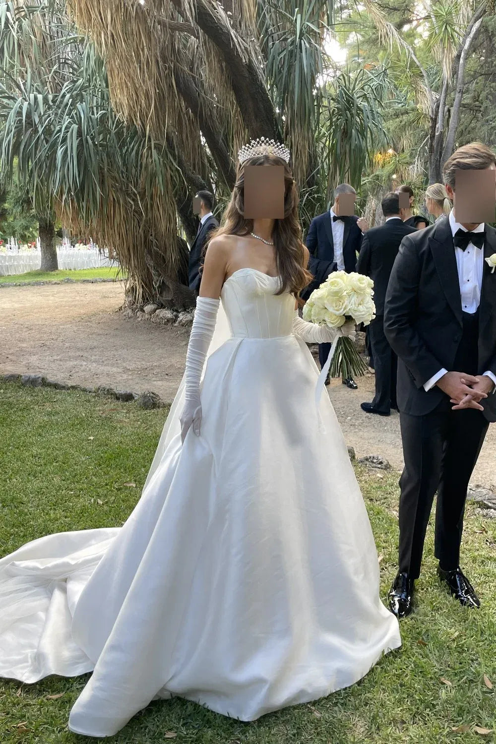 Used Ines Di Santo Pipet Wedding Dress