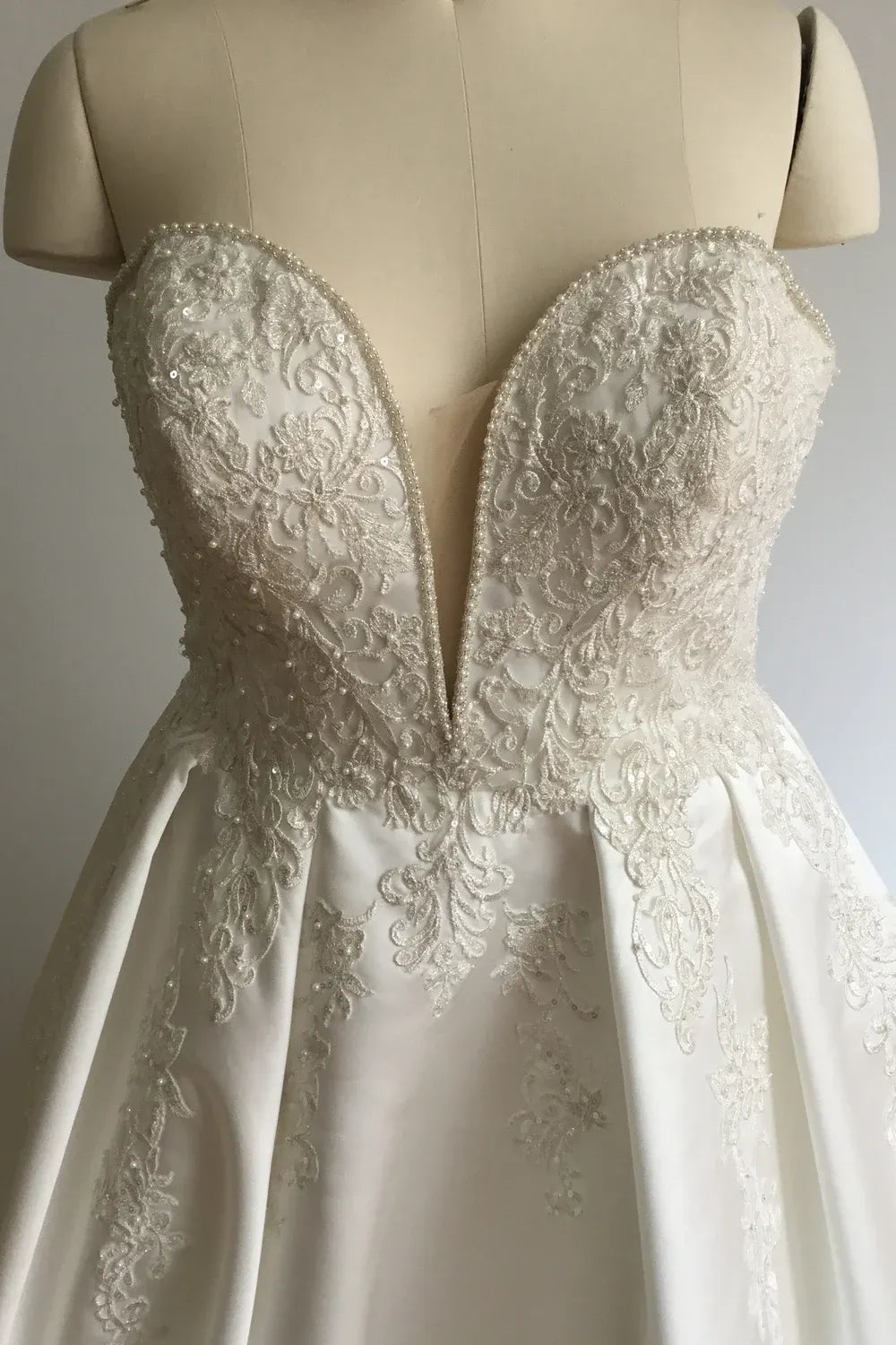 Essense of Australia D3977-XS 2