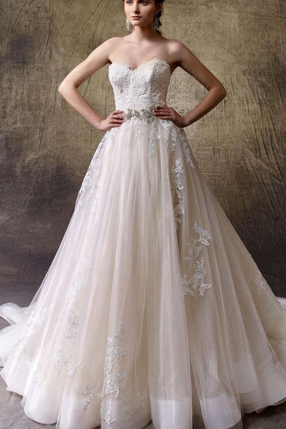 Sample Enzoani Lala Wedding Dress