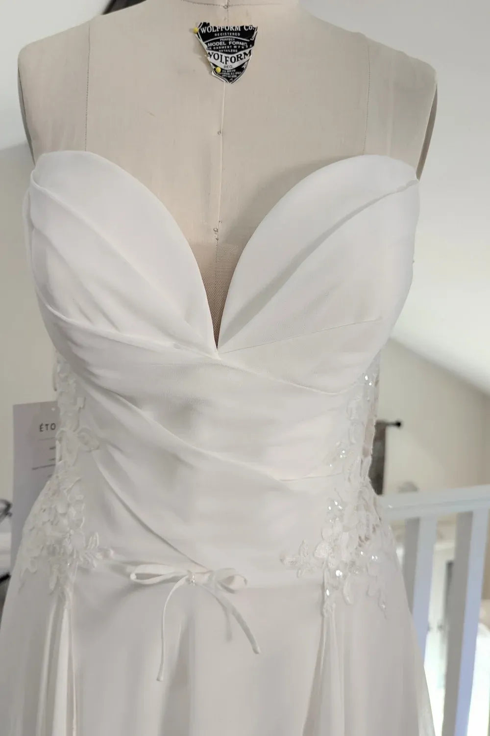 Enzoani Etoile Aerin 8