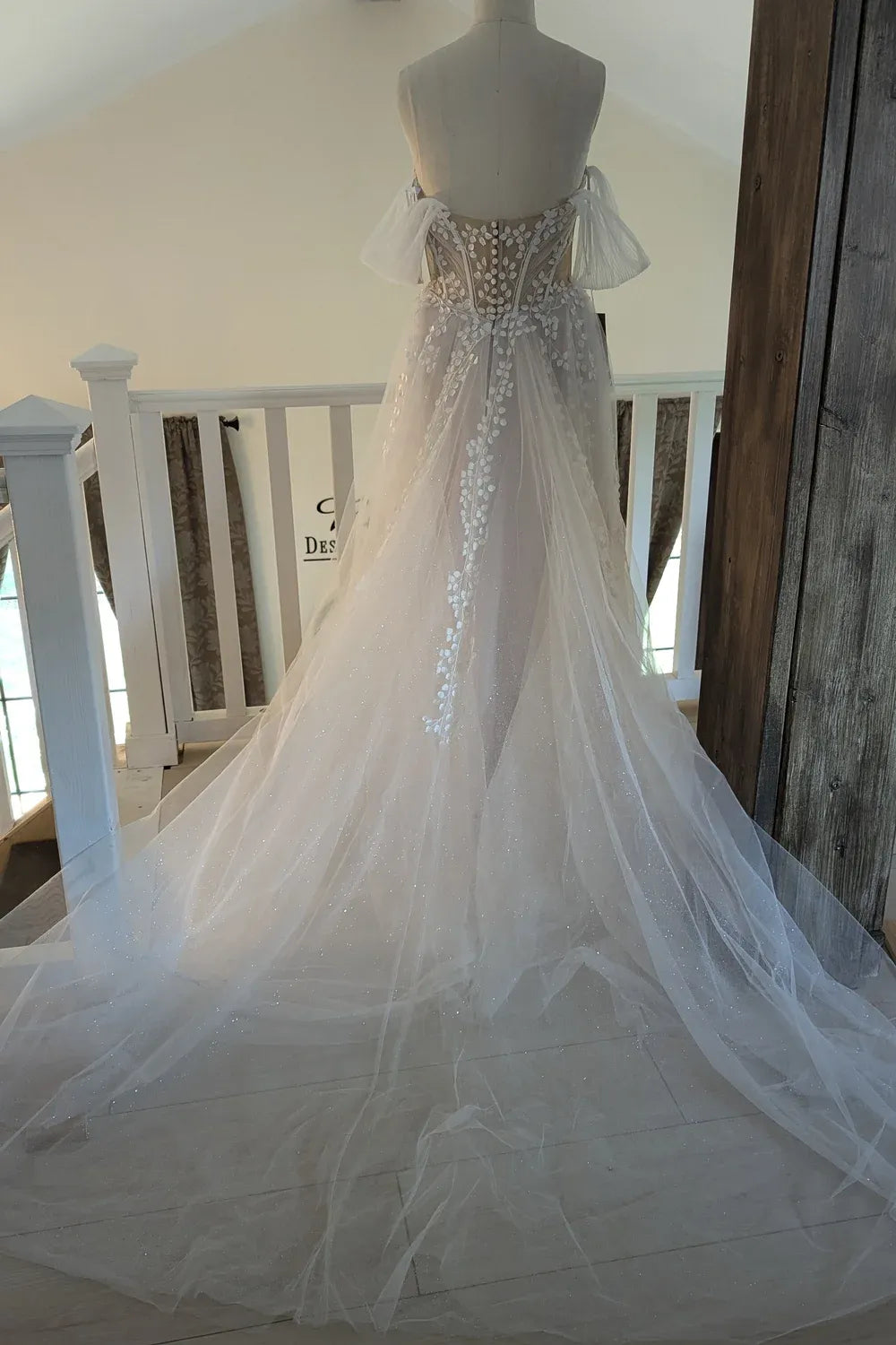 Enzoani Claire 9