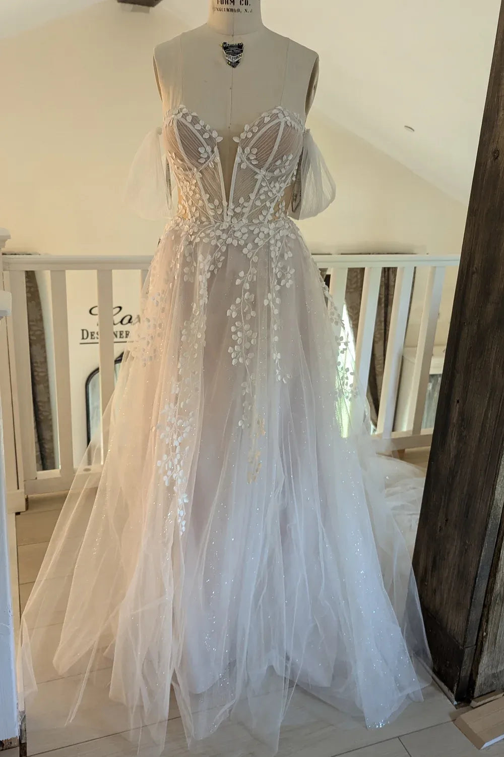 Enzoani Claire 11