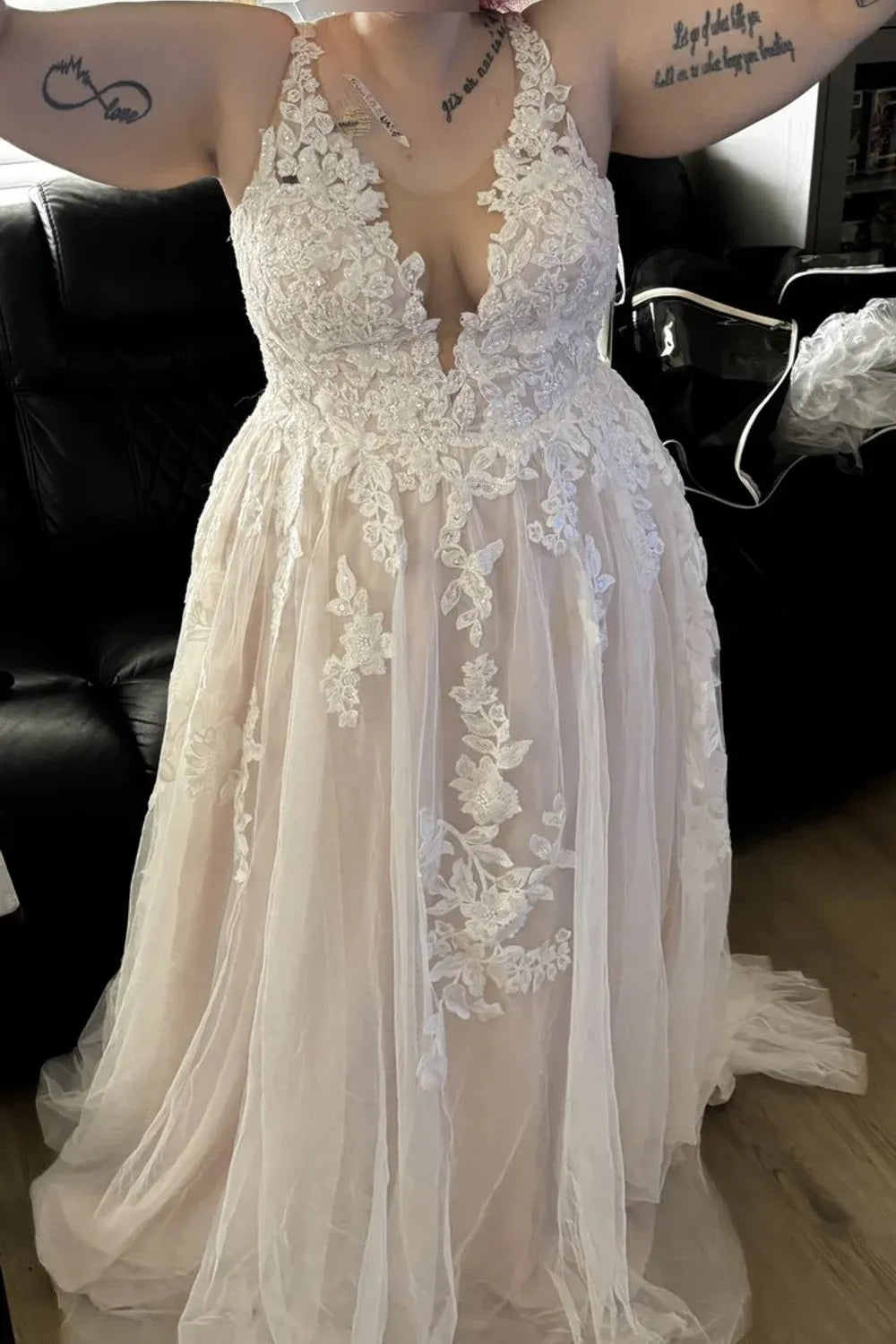 • Oleg Cassini CWG924 6
