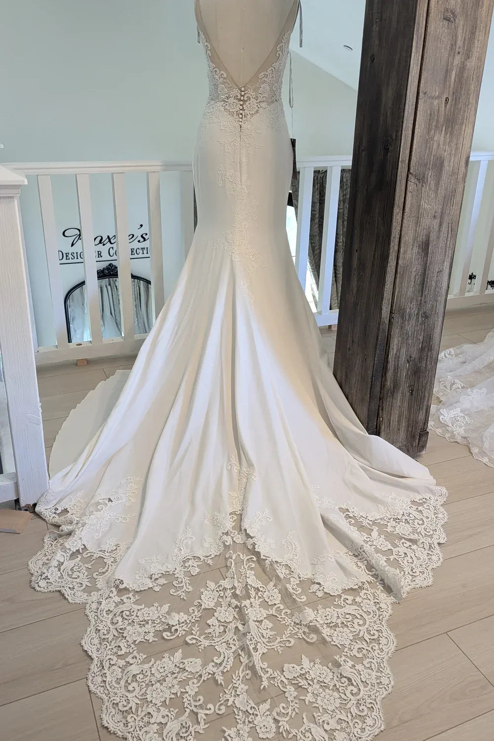Enzoani Margot 11
