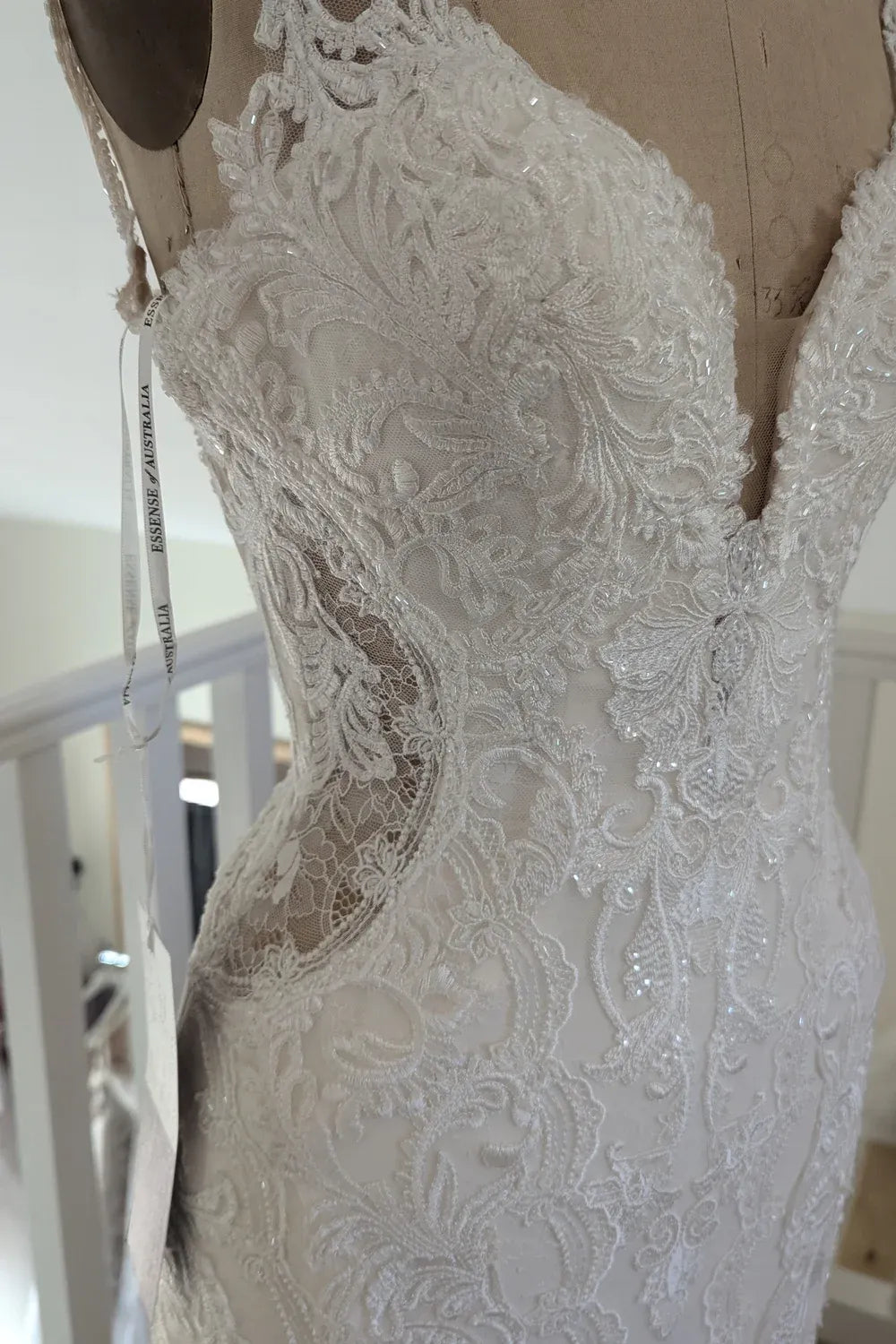 Essense of Australia D2760 9