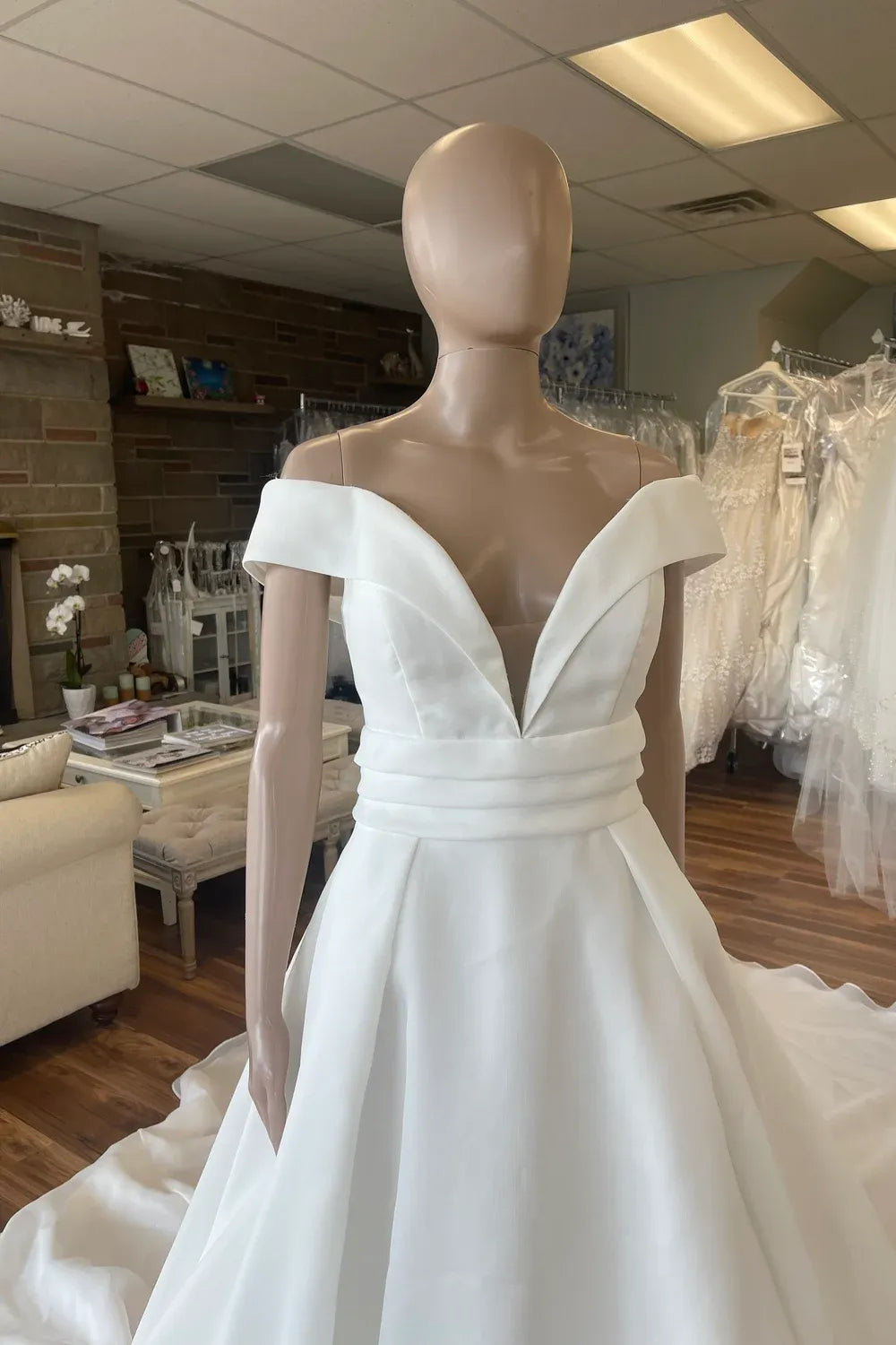 Pronovias Marta 4