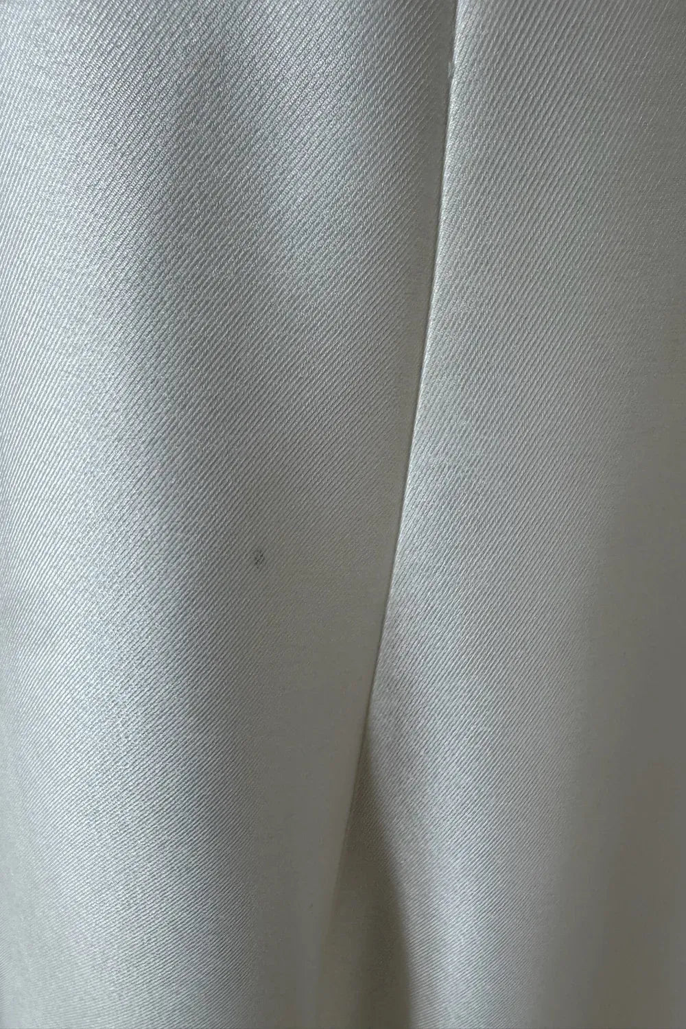 Paloma Blanca 5027 7