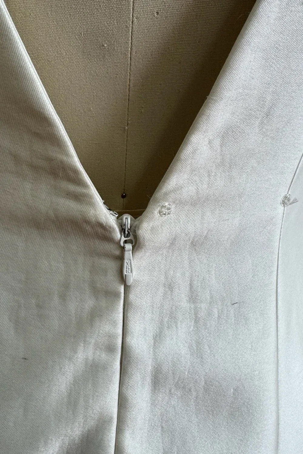 Paloma Blanca 5027 6