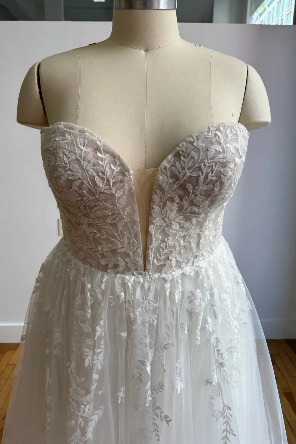 Dany Tabet Halo-GownXS 1