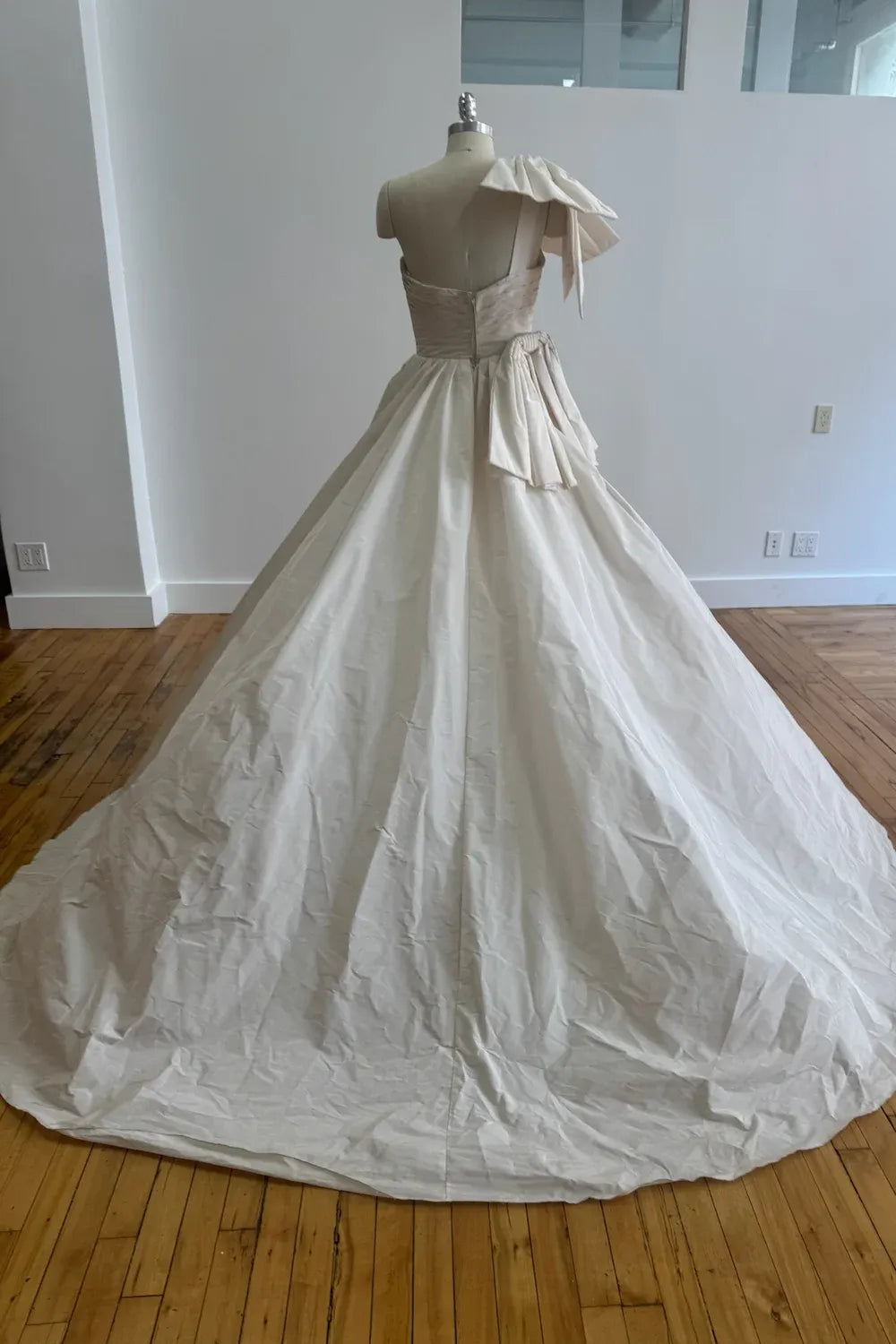 Zuhair Murad Ariane 2