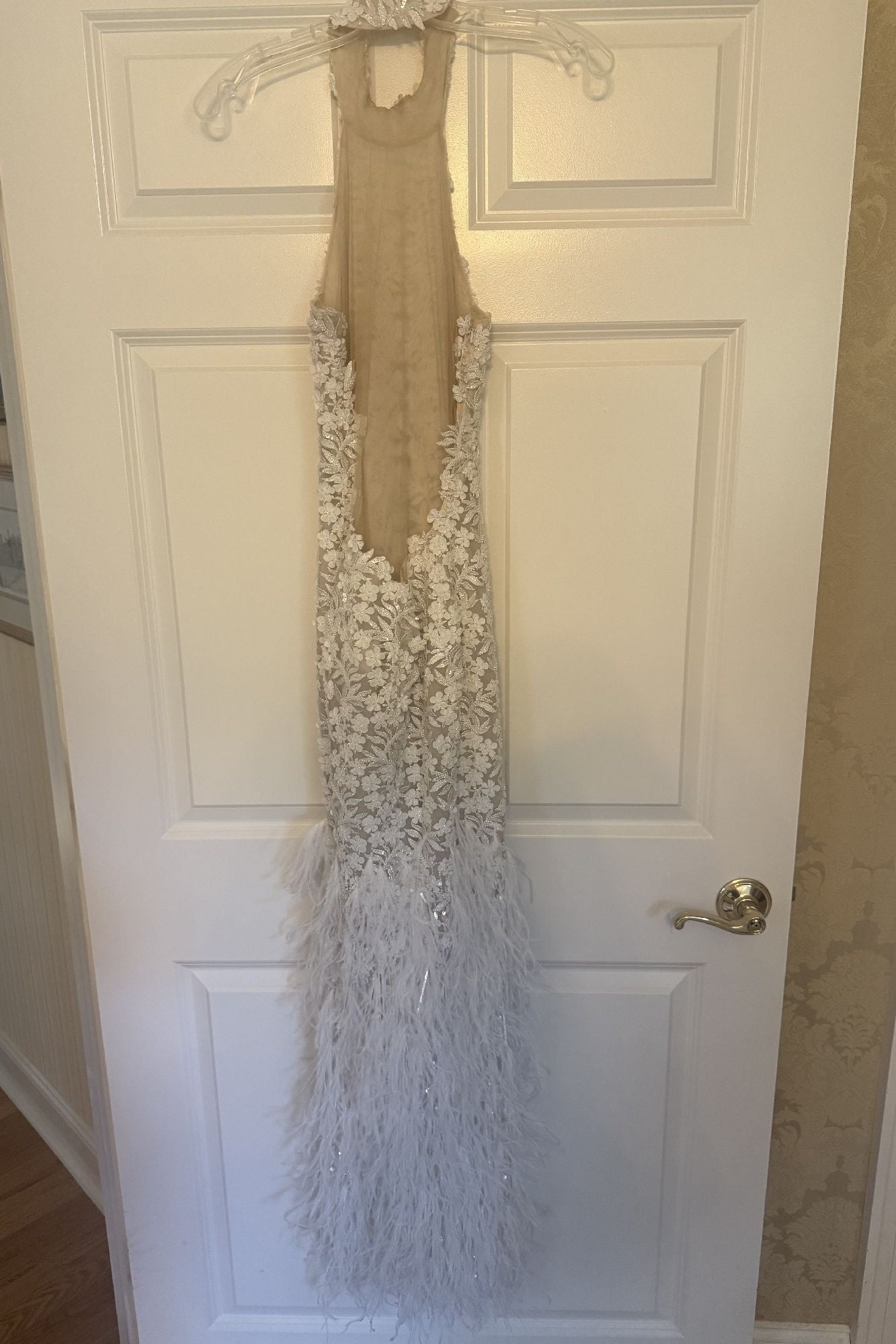 Ines Di Santo Feathered, mermaid, body hugging dress 4