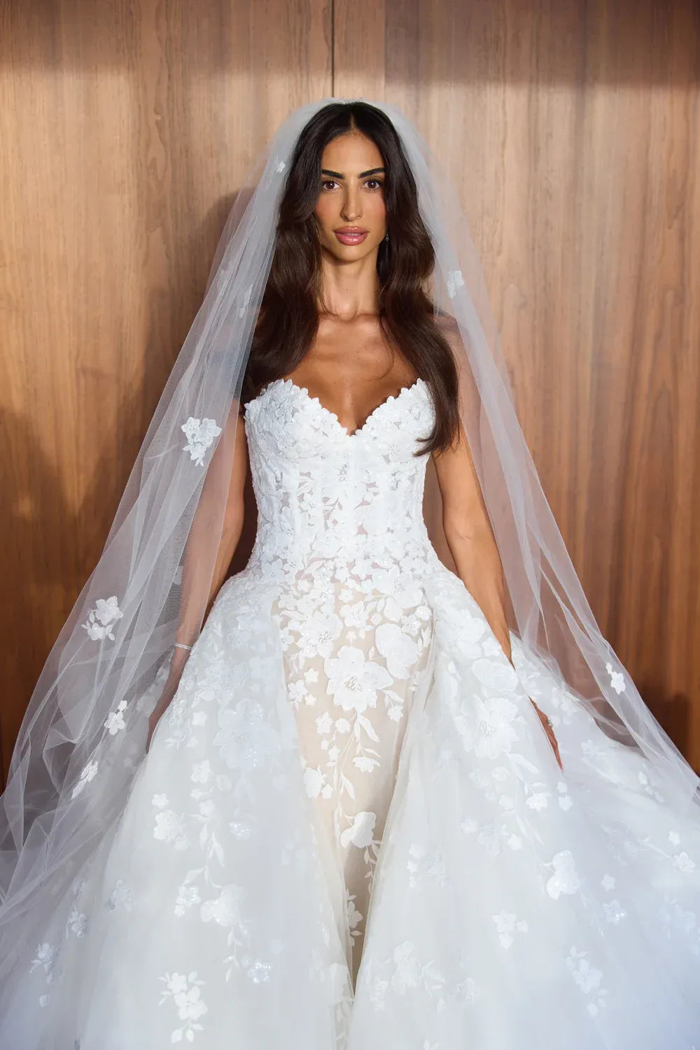 Used Zuhair Murad Zuhair Flower Gown Wedding Dress Used Zuhair Murad Zuhair Flower Gown Wedding Dress