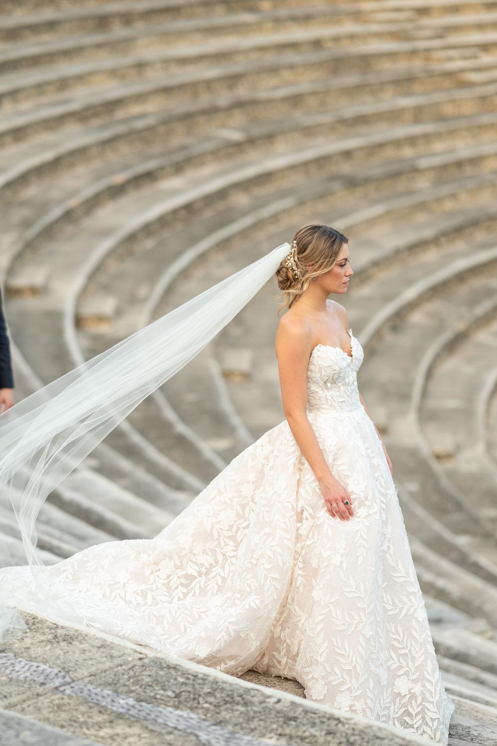 Monique Lhuillier Marseille 7