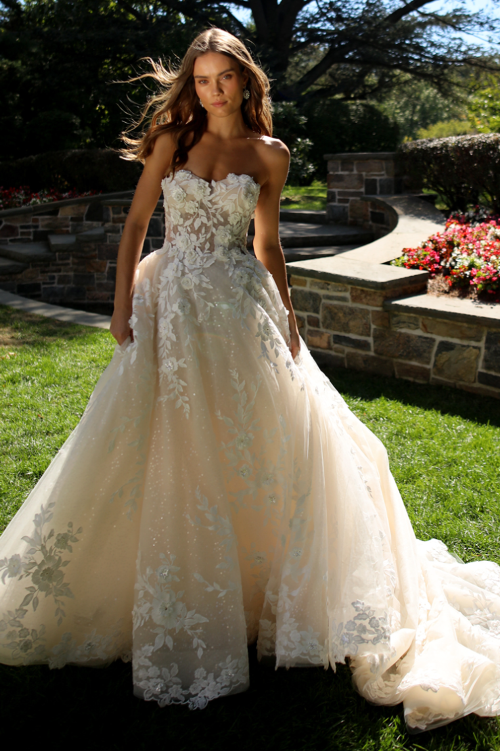 Sample Eve of Milady 1680 Wedding Dress, image size:1000x1500