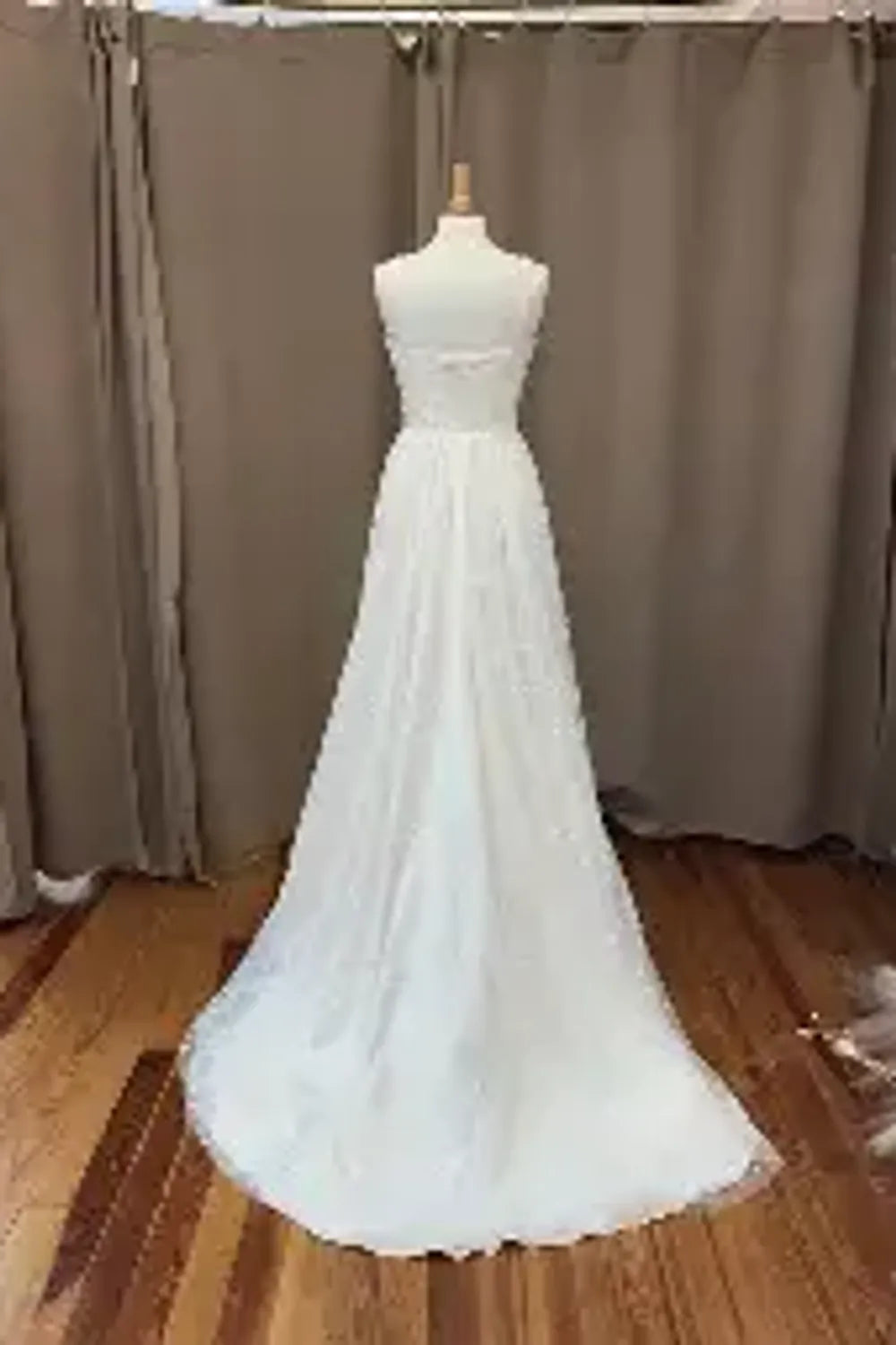 Allure Bridals E302L Zuma 8