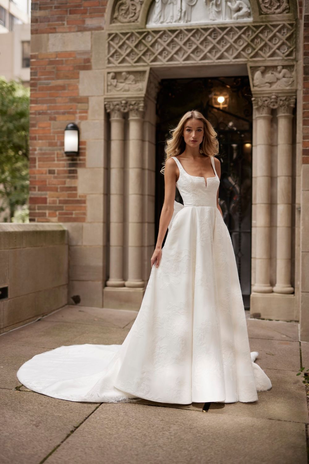 Sample Verdin Bridal New York Cancun Wedding Dress