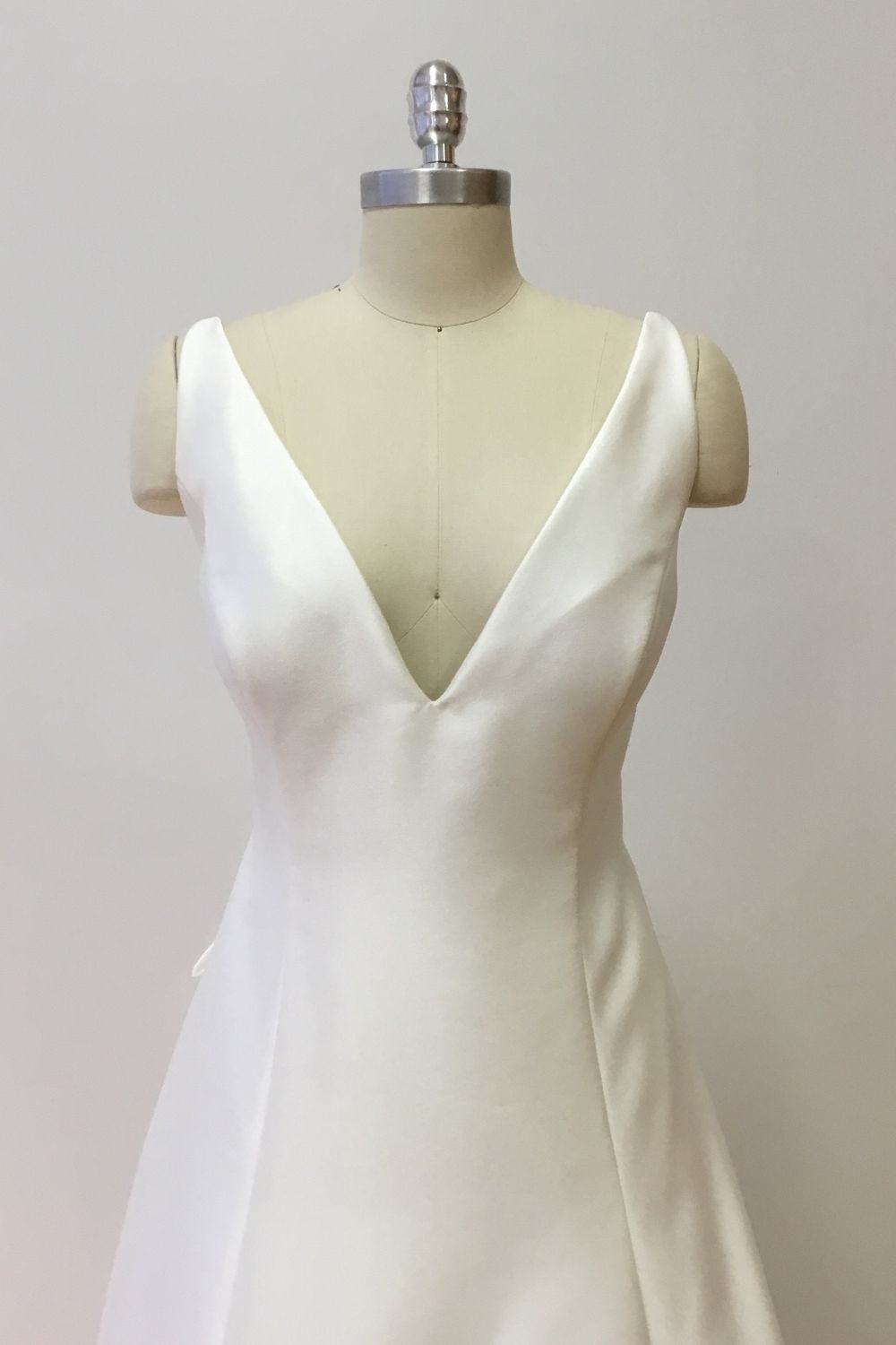 Paloma Blanca 5027 2