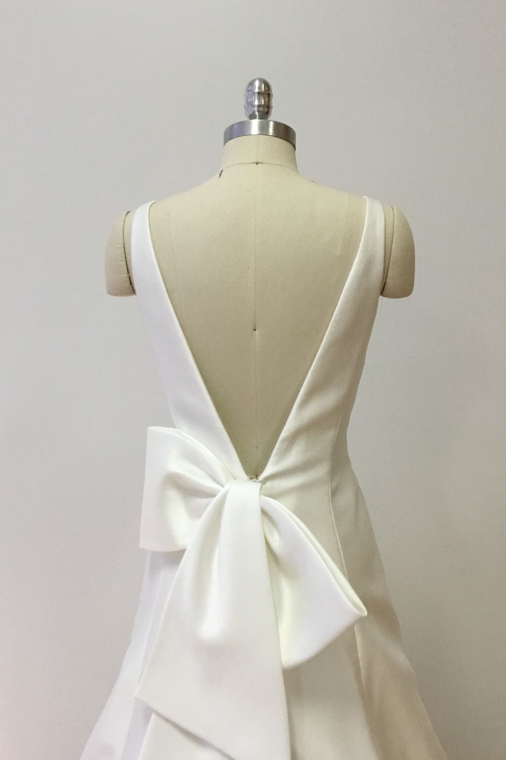 Paloma Blanca 5027 4