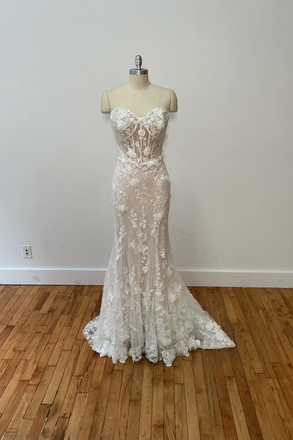 Disney By Allure DP401AURORA  1